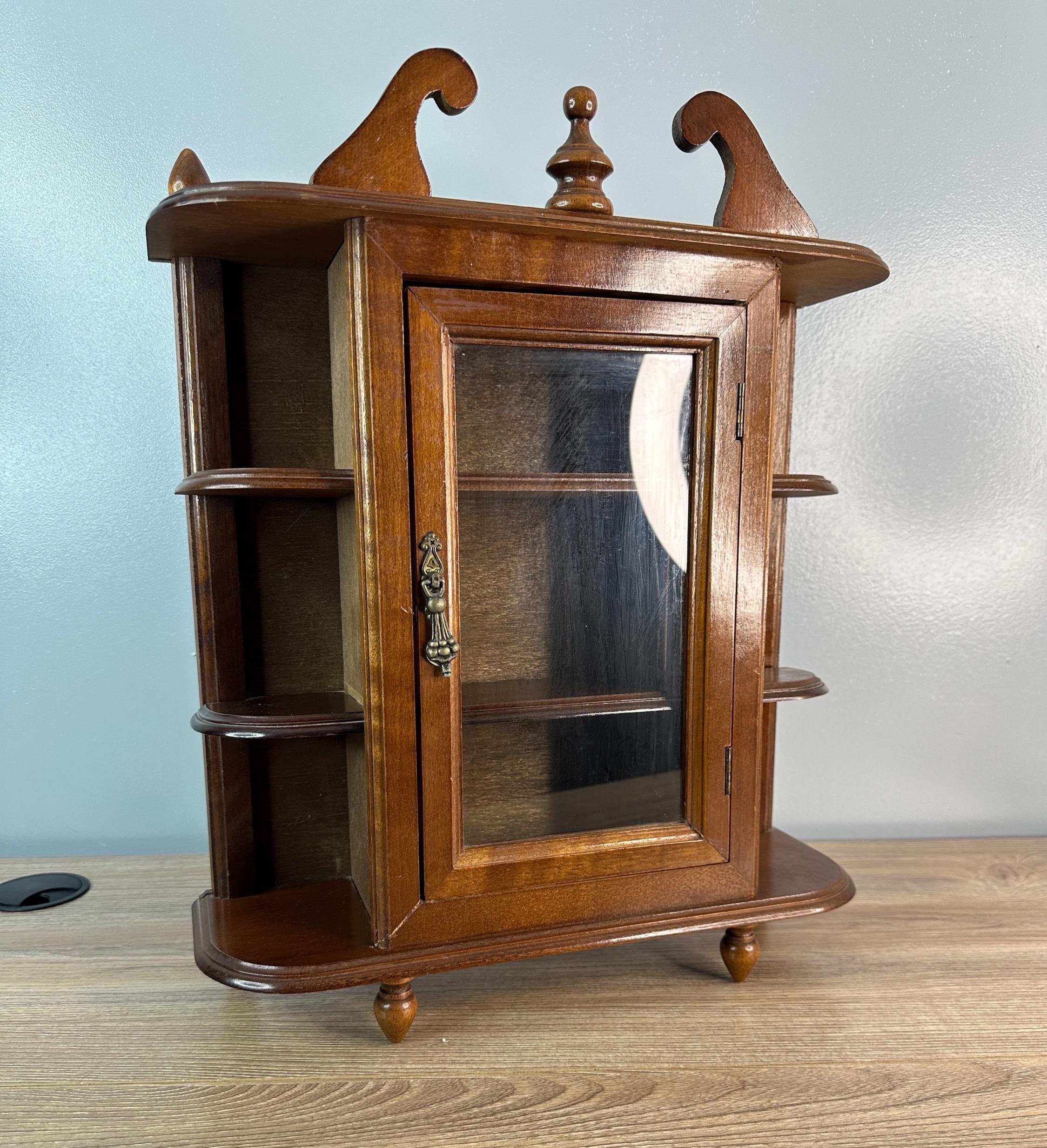 ヴィンテージ glass shelf Vintage Wood Detailed Royal Victorian Glass Shelf Shelve Curio