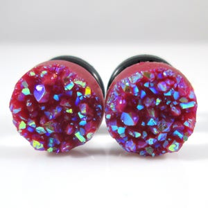 Kolczyki wtyczki - Burgundowo-czerwone wykończenie AB Faux Druzy Sparkle 4g, 2g, 0g i 00g