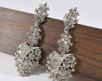 Clearance - Plugs - Dangle Silver and White Rhinestone Encrusted Dangle 4g, 2g, 0g, and 00g.