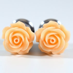 Clearance - Plugs - Peach Blush Flower Rose 2g, 0g, and 00g.