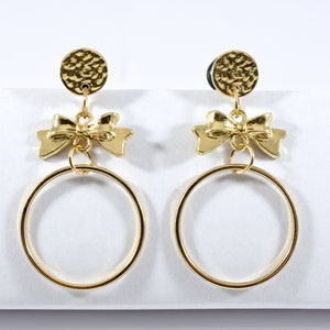 Clearance - Gauges - 4g or 2g - Gold With Bows Single Ring Dangle Plugs