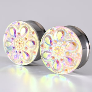 Plugs - Clear White Teardrop Flower Plugs - 3/4 in, 7/8 in