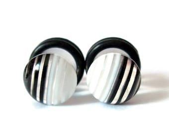 Plugs - Black and White Retro Stripe 4g, 2g, and 0g