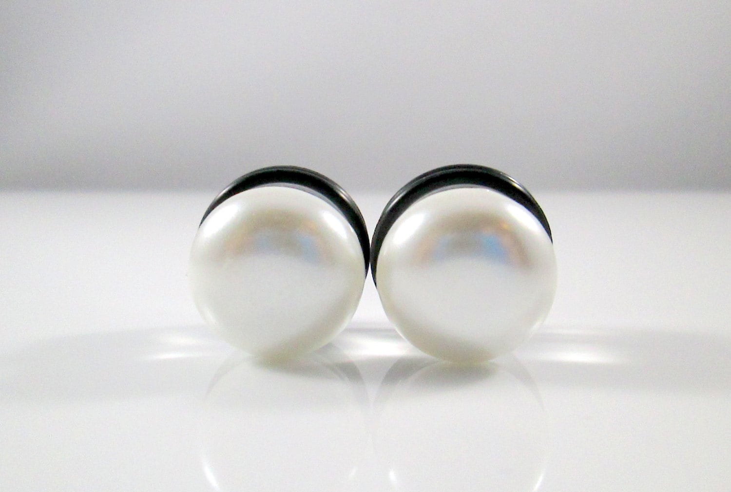 Plugs - Large Ivory Flat Pearl Available in 1/2 in, 9/16 in, and 5/8 in