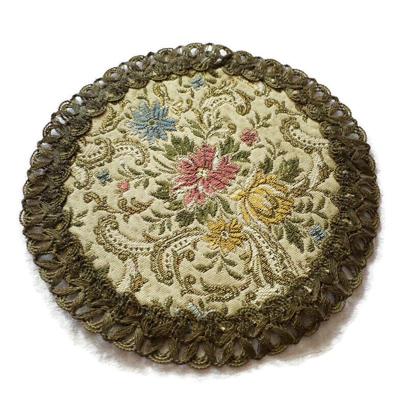 Napperon Brodé 1900, Napperon Château, Napperon Brocart et Velours, Velours Doily,