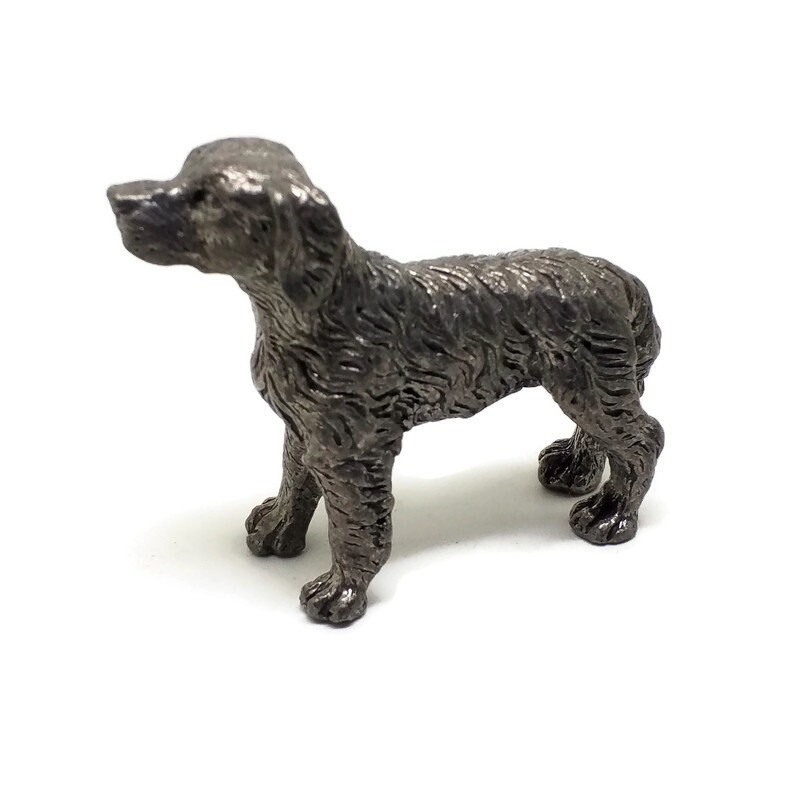 Chien Épagneul Miniature Etain Vintage 90 Figurine Chien en Métal, Objet de Vitrine, Boxer Femelle