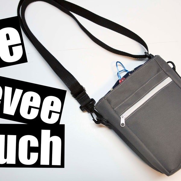 The Eevee pouch Hiking pet training pouch