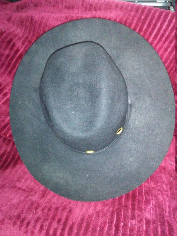 Vintage black Akubrastyle hat Gem