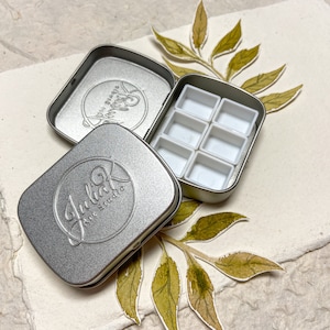 Mini watercolor palette with magnets-empty