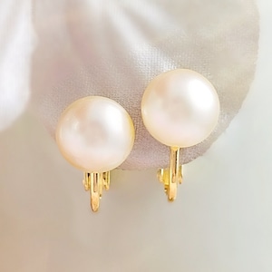 ROUND CREAM PEARL Clipons Gold Creamrose Pearl Nonpierced Stud Earrings, June Birthstone Non-Pierced Ivory Pearl Clipon Earrings CL1076