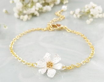 BJ2648 GOLD COLOURED DAISY BRACELET main image 0