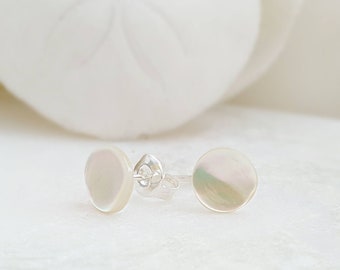 MOTHER-OF-PEARL Shell Stud Earrings, 7mm, 9mm or 10mm Pierced Disc Studs, White Round Stud, Small mop Studs, Beach Wedding Bridesmaid E4014