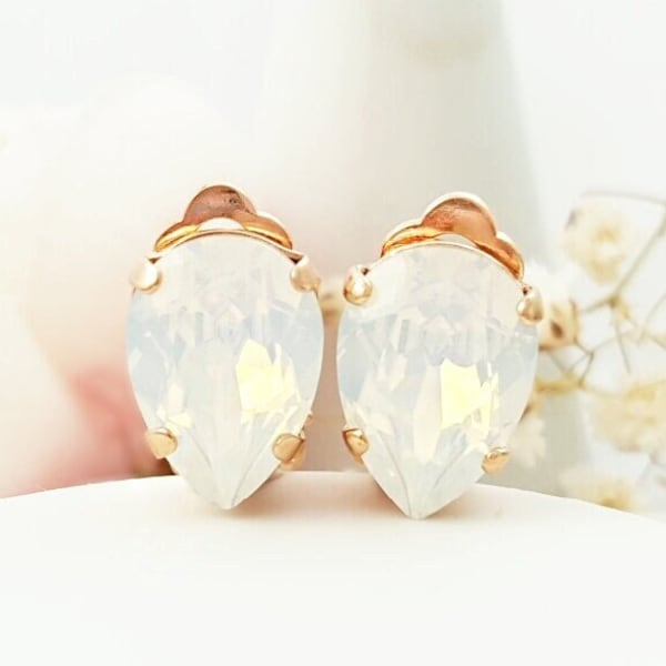 WHITE OPAL CLIP Ons Gold or Silver Crystal Teardrop Studs, Nonpierced Snow White Clip-Ons, Non-Pierced Cocktail Jewelry Gifts CL1058