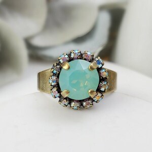 MINT CRYSTAL RING Iridescent Peridot Green Adjustable Ladies Ring, Green Diamond Cocktail Ring, Lime Stone August Birthstone Jewelry R5054A