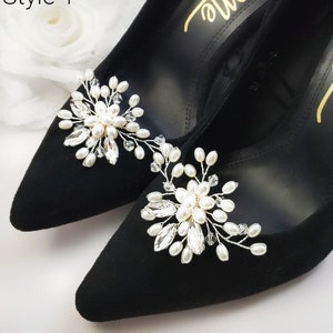  luchike 2 Pcs Detachable Pearls Flower Shoe Clips Decorative  Wedding Shoe Clips Metal Shoe Buckle Shoe Accessory for High Heels Pumps :  Clothing, Shoes & Jewelry