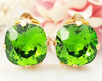 PERIDOT CLIPON EARRINGS Gold and Emerald Green Crystal Non-Pierced Clip On Stud, Cushion Cut Square Baguette Tourmaline Birthstone CL1012