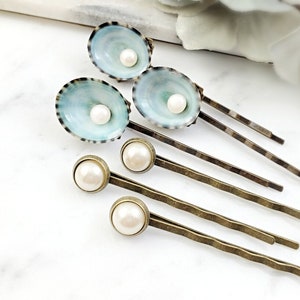 BLUE SEASHELL HAIRPINS, Ivory Freshwater Pearl Hair Pins, Set of 6 Bobby Pins, Blue Limpet Shells, Beach Bridal Party, Ocean Wedding H4010A