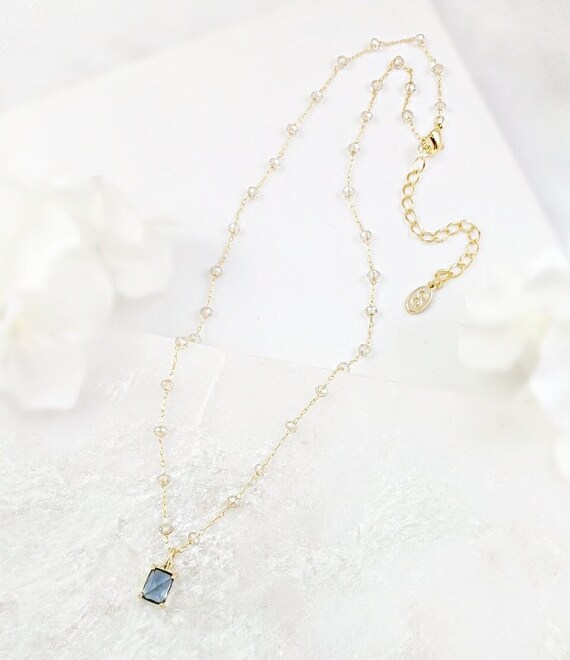 BAGUETTE CRYSTAL NECKLACE LIGHT BLUE BAGUETTE CRYSTAL NECKLACE LIGHT BLUE
