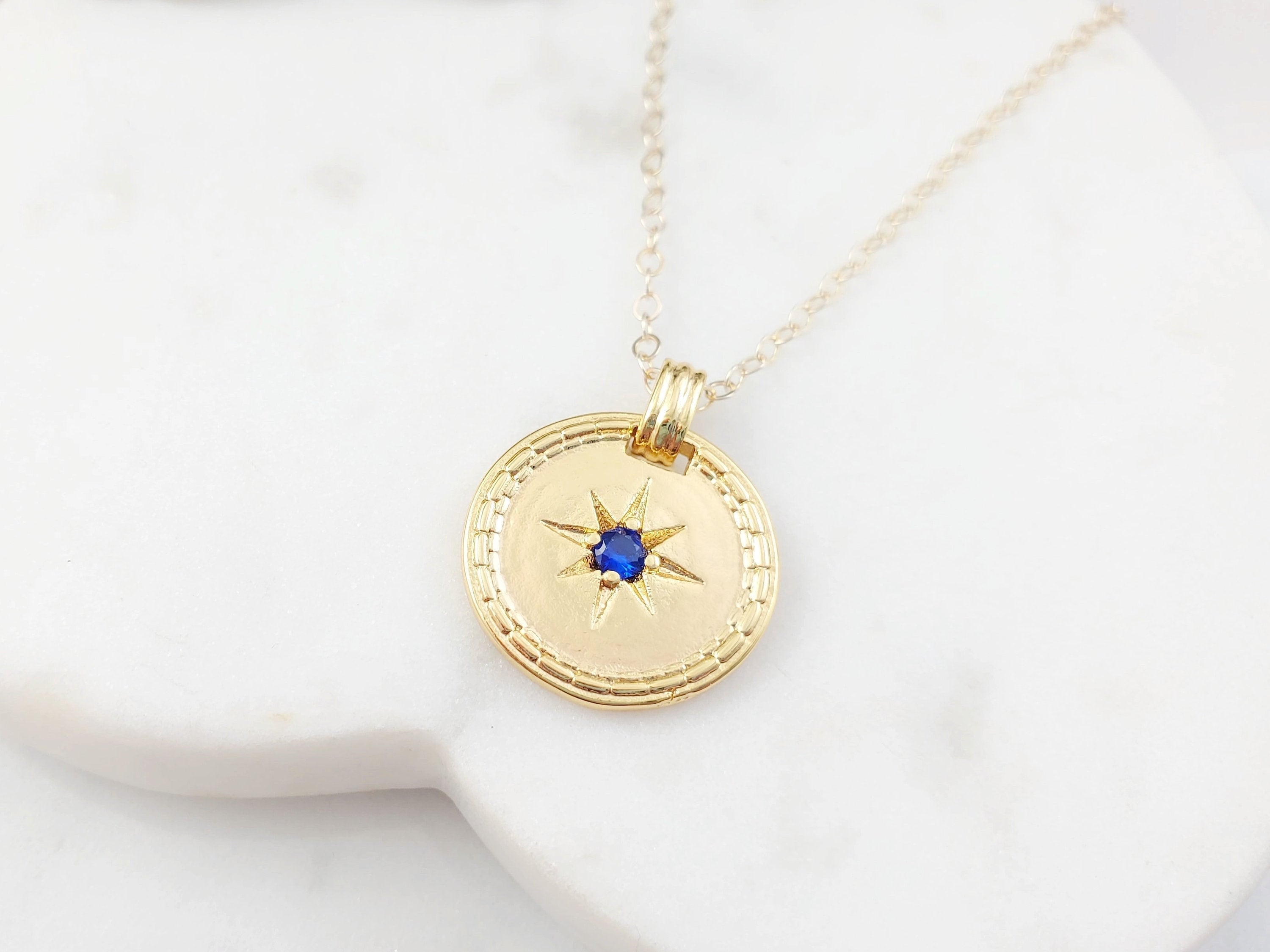 Apm monaco outlet letter necklace