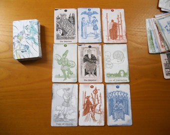 Elemental Tarot, Colour coded elements, Bridge sized cards, borderless tarot cards, Major and Minor Arcana, 78 card deck.