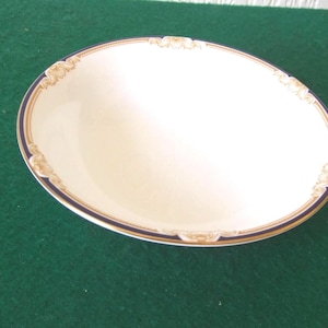 Vintage Wedgwood CAVENDISH desert bowl or breakfast  bowl. Diameter 6 inches. 6 available