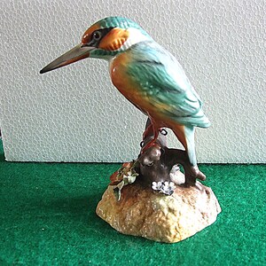 英国 ロイヤルクラウンダービー 陶器製 鳥の置物 金色 手描き模様 鳥