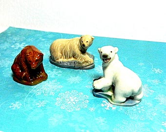 Wade Whimsies – Set of 3 Bears Two Polar Bears one Brown  Bear. Genuine Vintage English Porcelain.