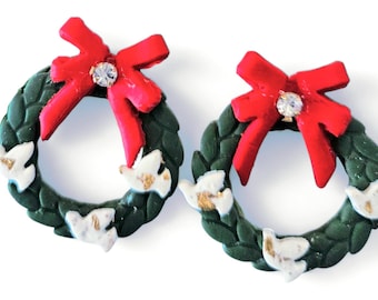 Christmas Wreath Earrings – Polymer Clay Doves with Gold Details, Holiday Jewelry, Handmade Gift, Lightweight Hypoallergenic Earrings