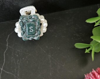 Emerald Green Monogram Clip | Pearl Trimmed Personalized Gift