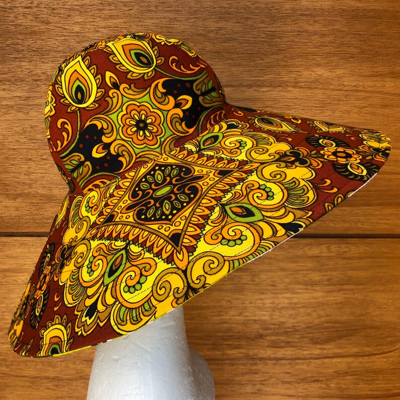 Size Small; Handmade Lime Groovy 70/'s Floral Paisley Reversible Ultrawide Brim Sun Hat: Lime 60/'s Flower Power Barkcloth Rust Orange