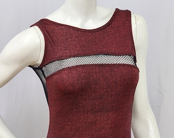 Justaucorps bordeaux élasthanne effet denim avec empiècement résille