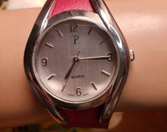 vintage Japan Movt Ladies Watch avec bande red leather