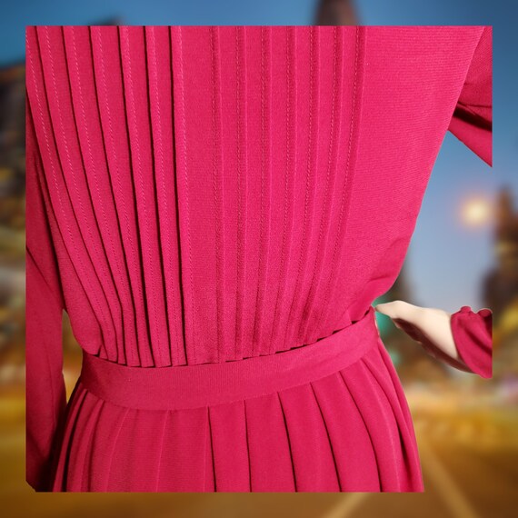 Vintage 1970's Albert Nipon Pleated Wrap Dress - … - image 5