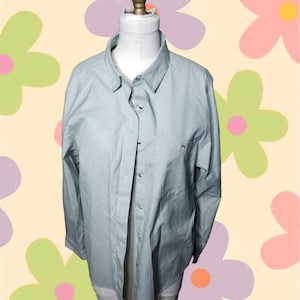 LL Bean Ladies&#39; Striped Button Down Shirt - Green Striped Chambray Size 14