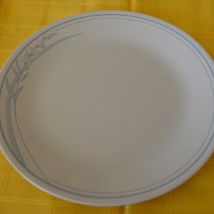 Blue Lily (Corelle) by CORNING  Dinnerware