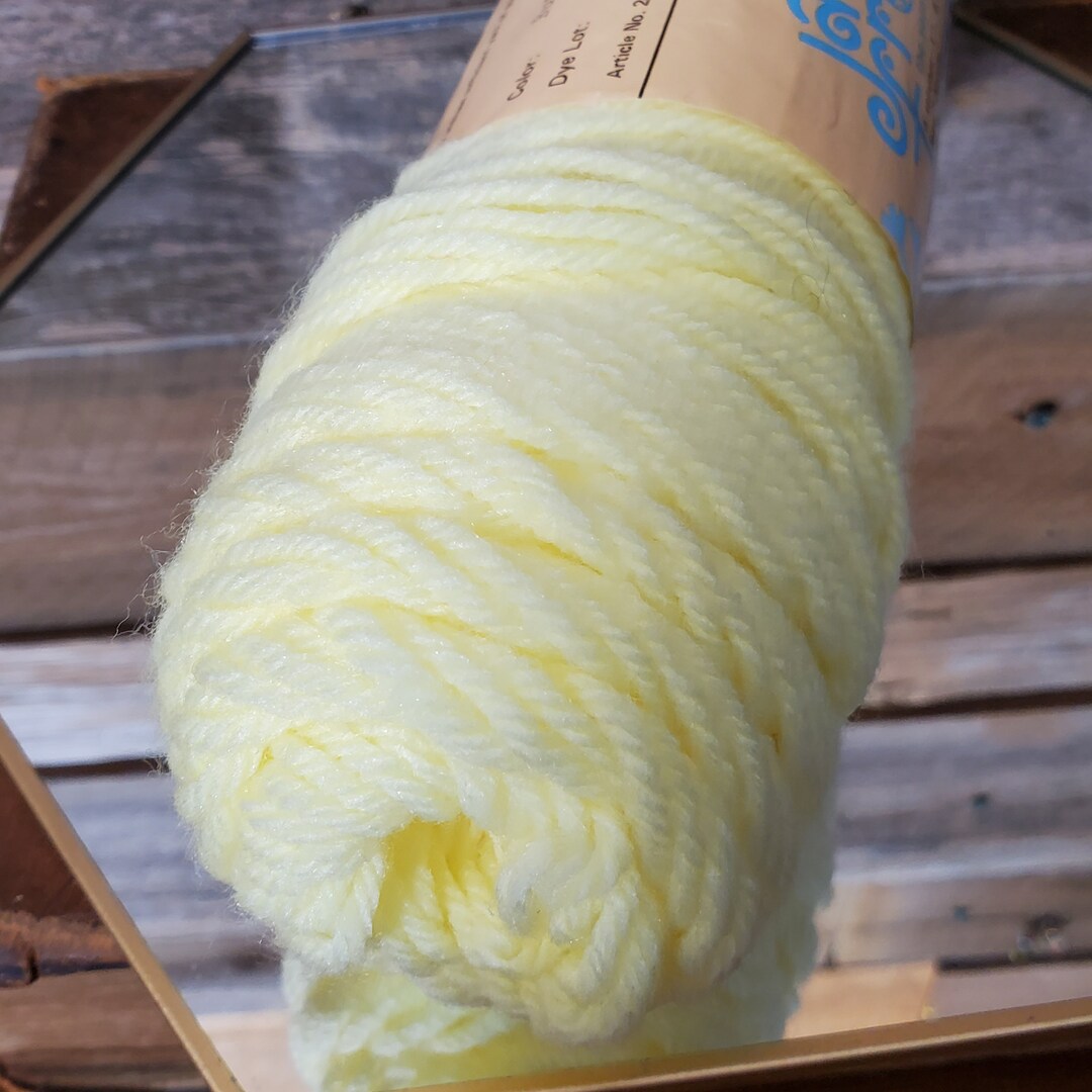 Wintuk Knitting Worsted Jack Frost Yarn Buttercup Dye Lot 23456 Etsy