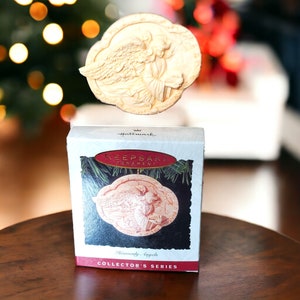 1993 Heavenly Angels Ornament - Hallmark Keepsake - Third in Heavenly Angeles Series.