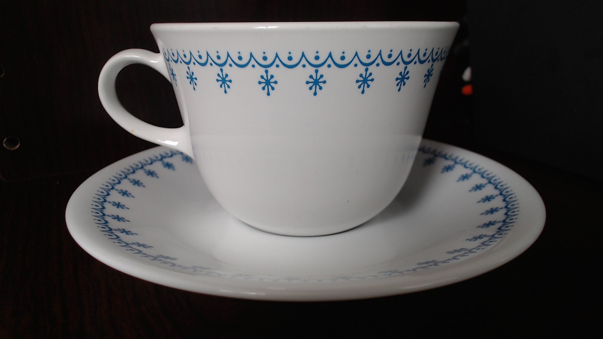 Corelle snowflake blue 2025