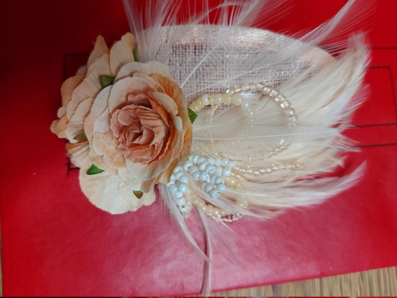 Elegant Peach Fascinator

FAS3 0226 Accessories | Elegant Peach Fascinator With Feathers And  main image 4