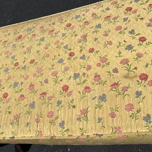 Beautiful traditional bench with paw feet and chinoiserie fabric image 4