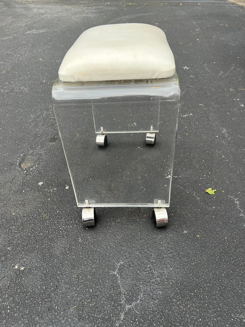 Vintage lucite vanity stool / bench image 7