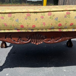 Beautiful traditional bench with paw feet and chinoiserie fabric image 6