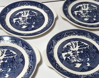 Great collection of four vintage Blue Willow plates with handles