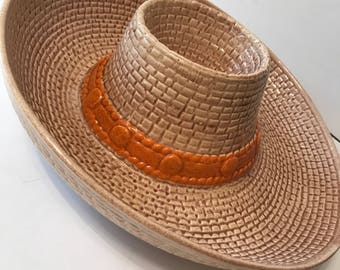 Vintage ceramic cowboy hat chip and dip serving bowl / tray