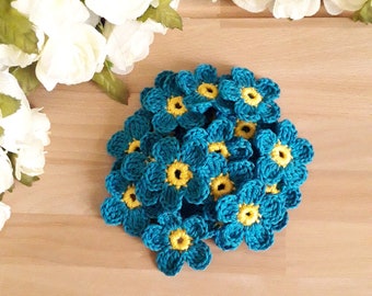 15pcs Crochet Forget-Me-Not Flowers - 1 3/4  or 4 1/2 cm