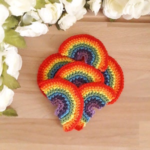 4pcs Crochet Rainbows in traditional colors - 3 x 1 3/4 inch or 7.5 x 4,5 cm