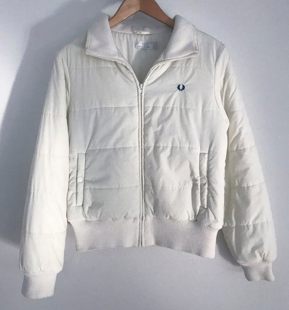 fred perry hooded puffer jacket in green