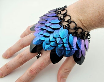 Mermaid Scale Hand Armor Stardust