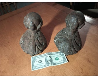 Vasca da bagno vittoriana in ghisa con piedini a forma di aquila e piedini a forma di palla