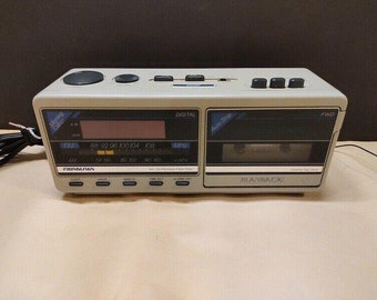 Vintage 80s Soundesign 3626sgy Am-Fm Cassette Clock Radio  **WORKS** (M-1)
